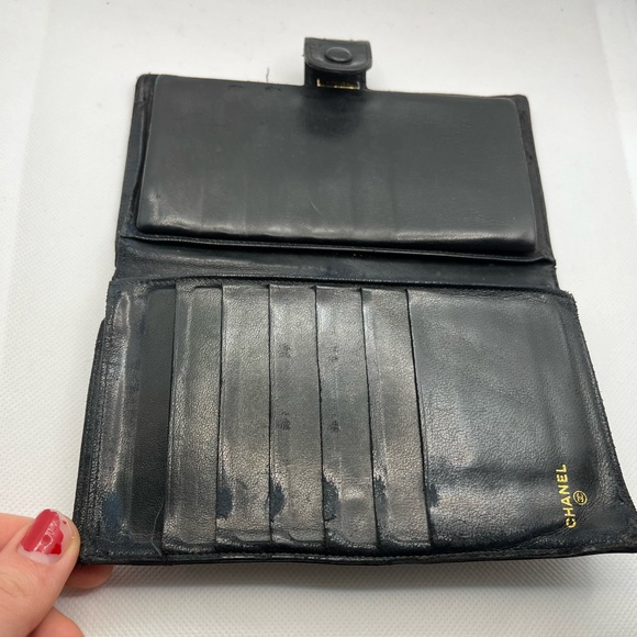 Chanel Wallet - Picture 9 of 11